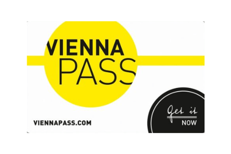 Karte des Vienna Pass mit gelbem Kreis, schwarzer Schrift und Website-Adresse.